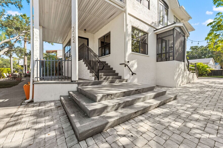 More Photos Of 3062 Beach Blvd S, Gulfport Freestanding For Sale