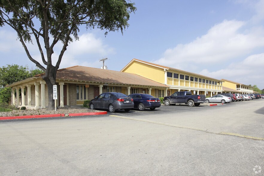 More Photos Of 2379 NE Loop 410, San Antonio Medical For Sale