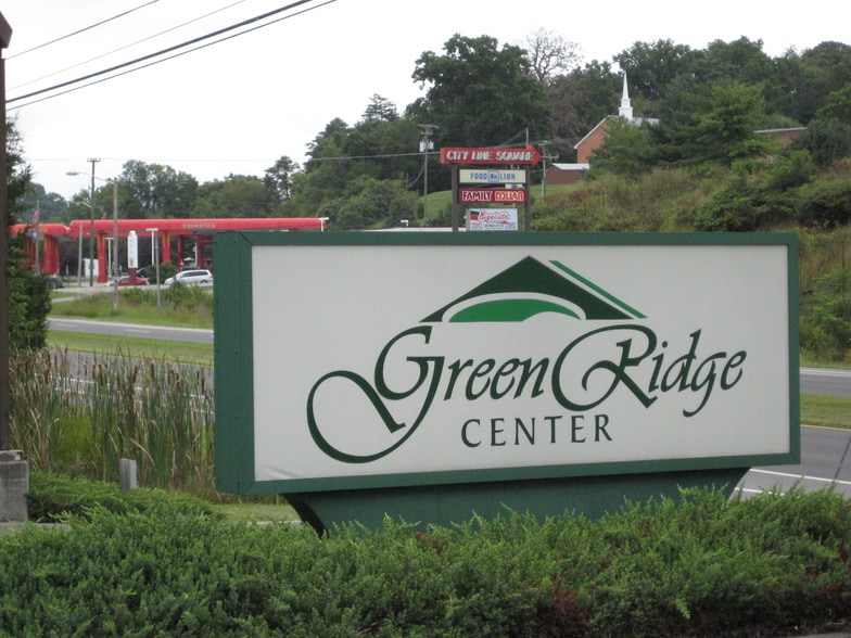 More Photos Of 2350-2362 Peters Creek Rd, Roanoke Unknown For Lease
