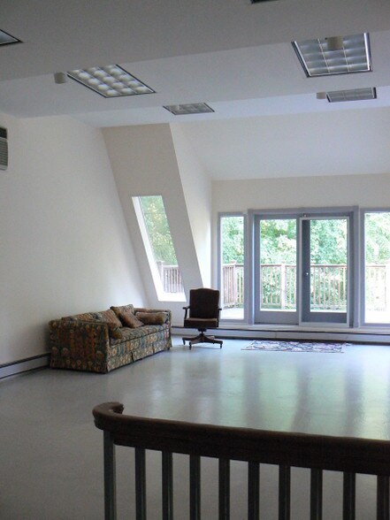 More Photos Of 35 Belden Pl, Montclair Loft Creative Space For Sale