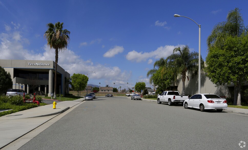 More Photos Of 1215 Graphite Dr, Corona Warehouse For Sale