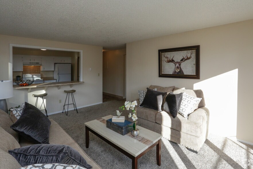 More Photos Of 1118 Oakland St, Cheney Apartments For Sale