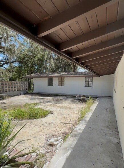 More Photos Of 18-20 E Pleasant St, Avon Park Religious Facility For Sale