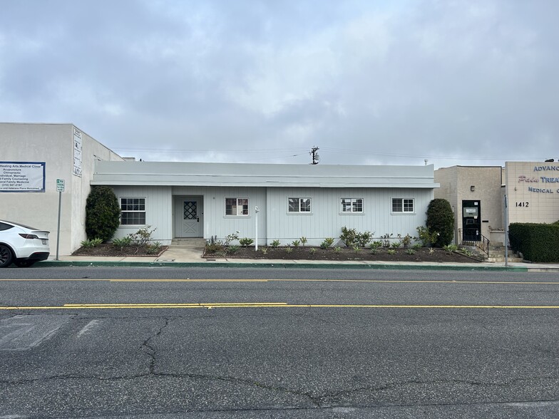 Primary Photo Of 1420 W 7th St, San Pedro Office For Sale