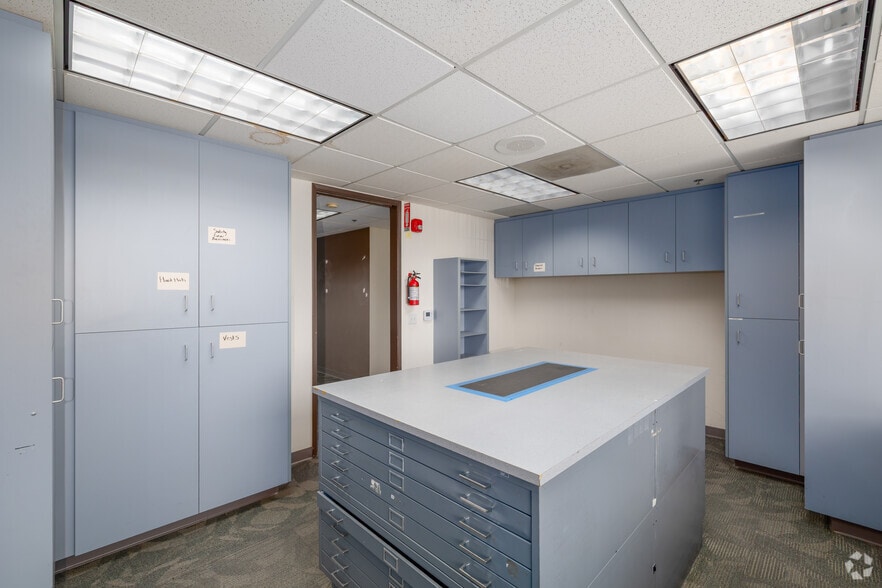 More Photos Of 1327 Del Norte Rd, Camarillo Medical For Sale