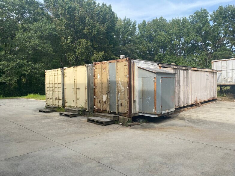 More Photos Of 1033 Cavalier Blvd, Chesapeake Manufacturing For Sale