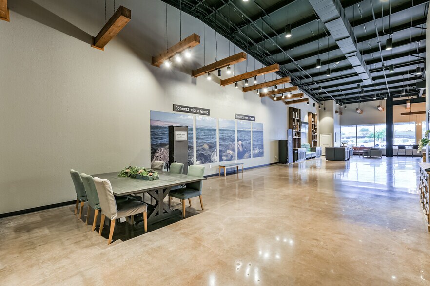 More Photos Of 1222 W Main St, Tomball Religious Facility For Sale