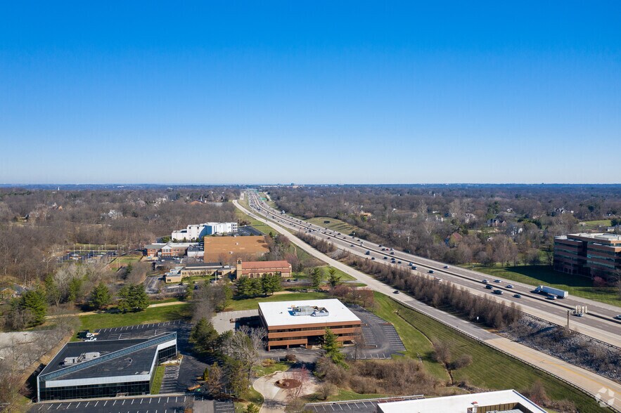 More Photos Of 1714 Deer Track Trl, Des Peres Office For Lease