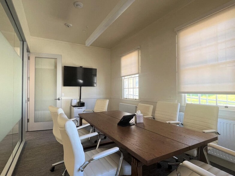 More Photos Of 1163-1167 Gorgas Ave, San Francisco Unknown For Lease