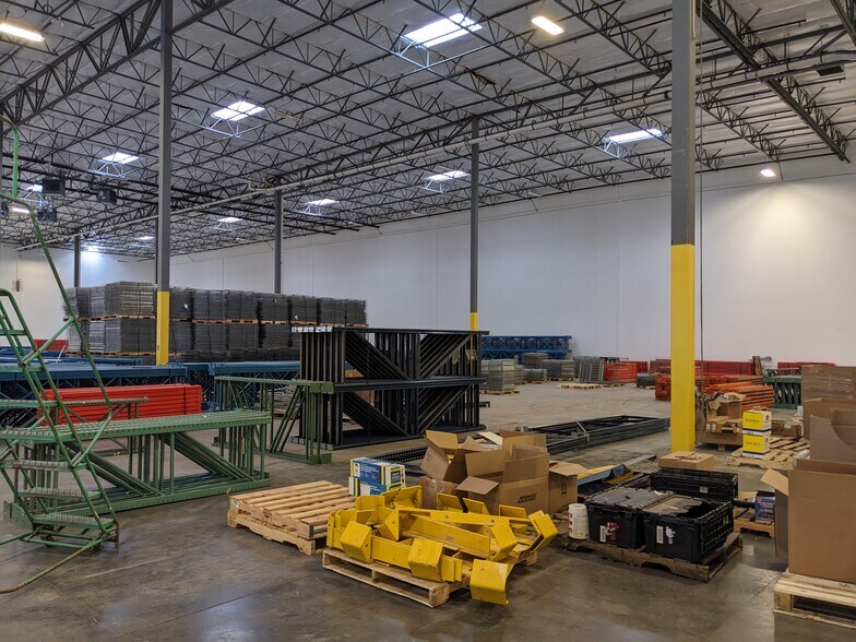 More Photos Of 15750 Lombard Street, Portland Land For Lease