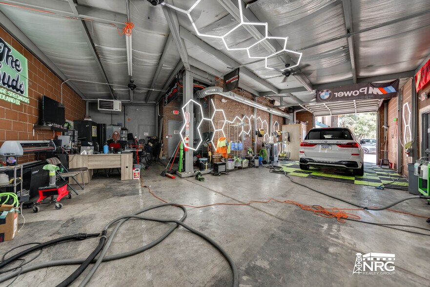 More Photos Of 3201 W Wall St, Midland Office For Sale