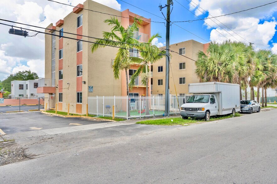 More Photos Of 2400 NW 16th Street Rd, Miami Apartments For Sale