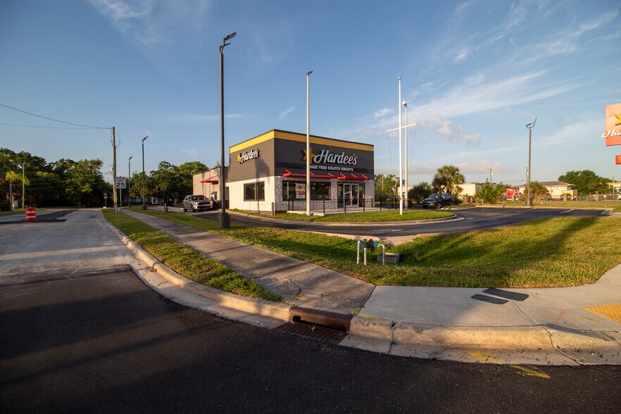 More Photos Of 504 W Vine St, Kissimmee Restaurant For Sale