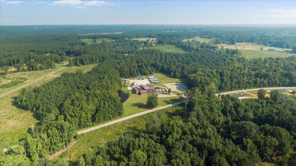 More Photos Of 704 State Road S-13-680, Jefferson Manufacturing For Sale