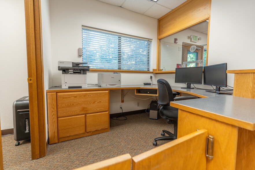 More Photos Of 3070 Camino Heights Dr, Camino Office For Lease