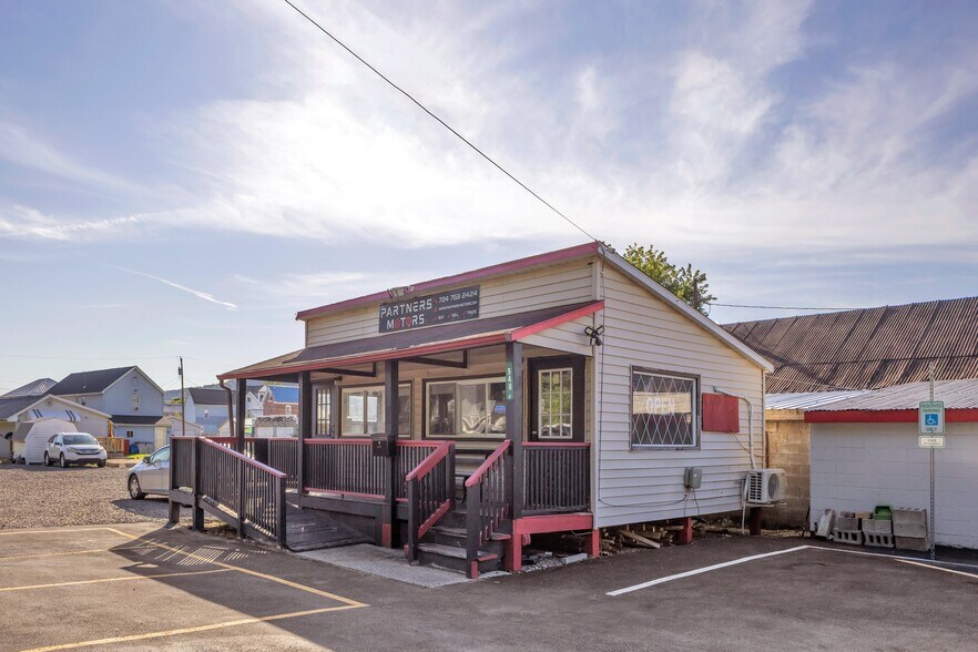 More Photos Of 548 Hill St, Mc Grann Flex For Sale