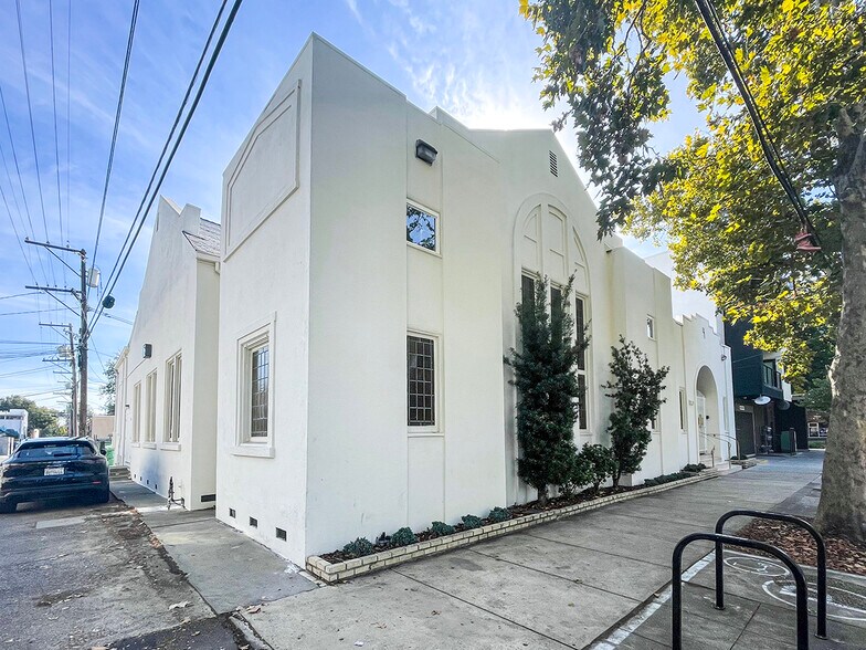Primary Photo Of 1017 23rd St, Sacramento Religious Facility For Sale