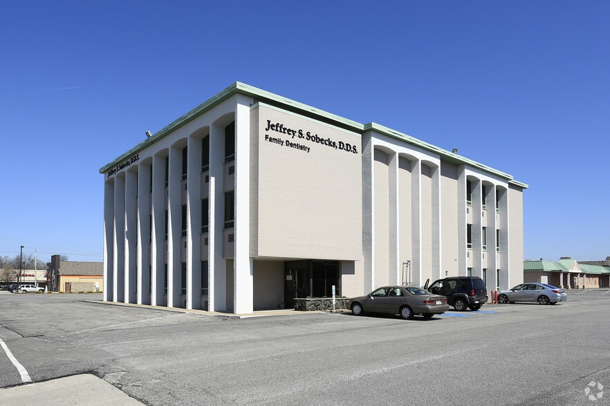 More Photos Of 6315 Pearl Rd, Parma Heights Unknown For Lease