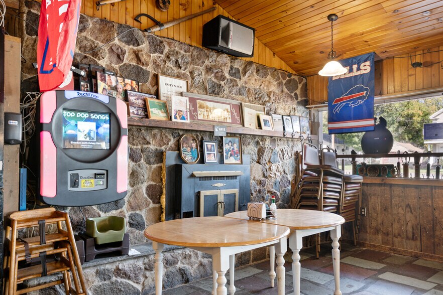 More Photos Of 9646 US-20, Bridgewater Restaurant For Sale