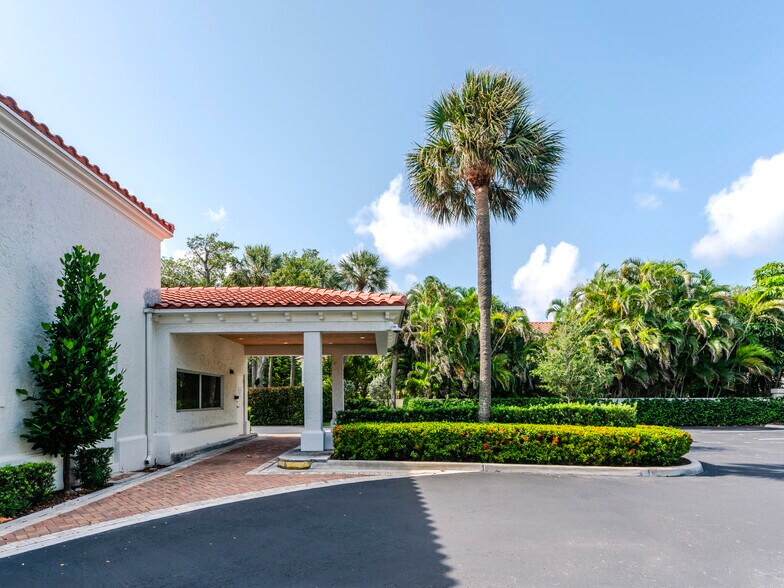 More Photos Of 880 E Palmetto Park Rd, Boca Raton Storefront Retail Office For Sale