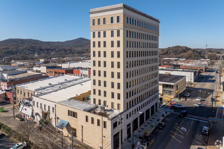 More Photos Of 931 Noble St, Anniston Office For Sale