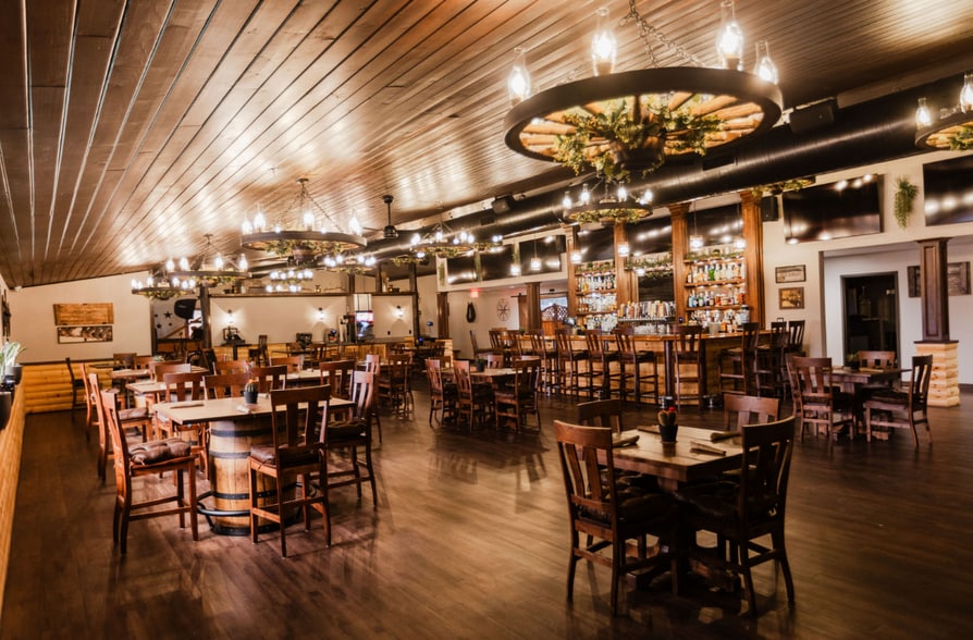 More Photos Of 510 W Huron, Au Gres Hotel For Sale