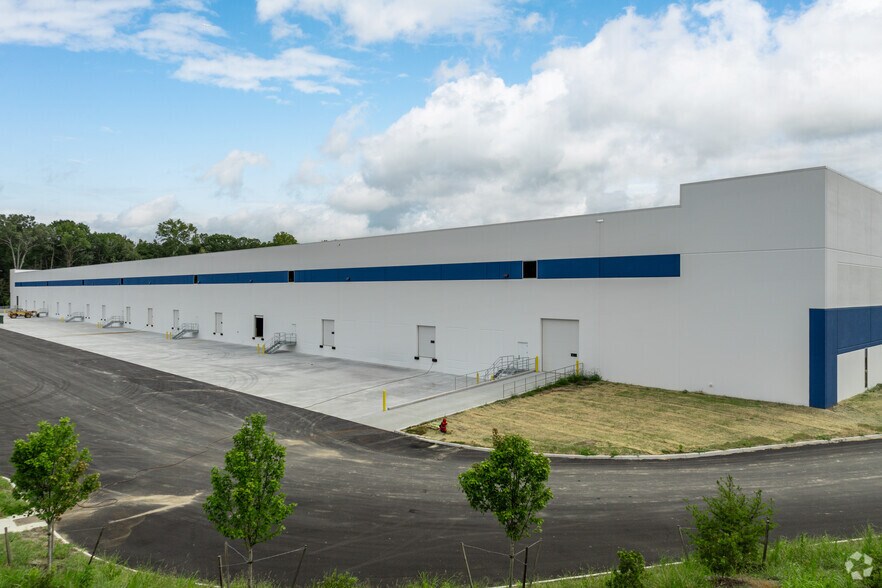 More Photos Of North Campus Pky, Hampton Unknown For Lease