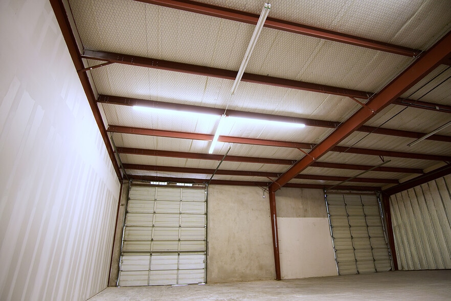 More Photos Of 4606 Burleson Rd, Austin Unknown For Lease