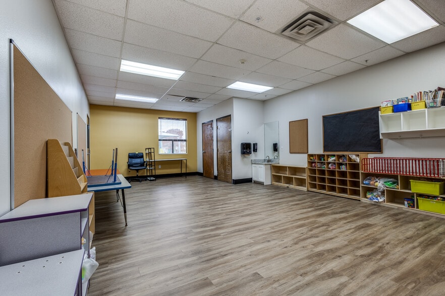 More Photos Of 2120 S Garden Ridge Blvd, Flower Mound Religious Facility For Sale