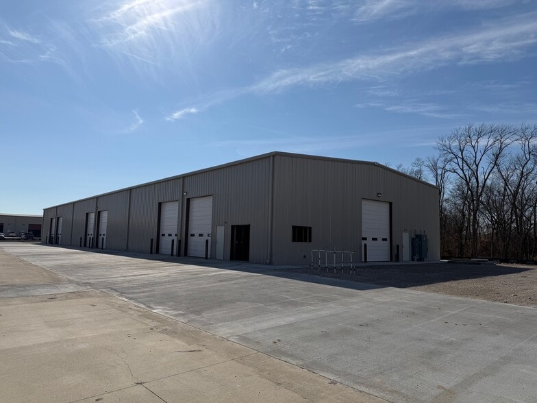 More Photos Of 1640 N Mingo Rd, Tulsa Industrial For Lease