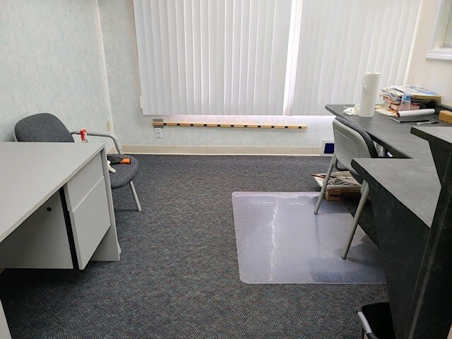More Photos Of 696 Amity Rd, Bethany Unknown For Lease