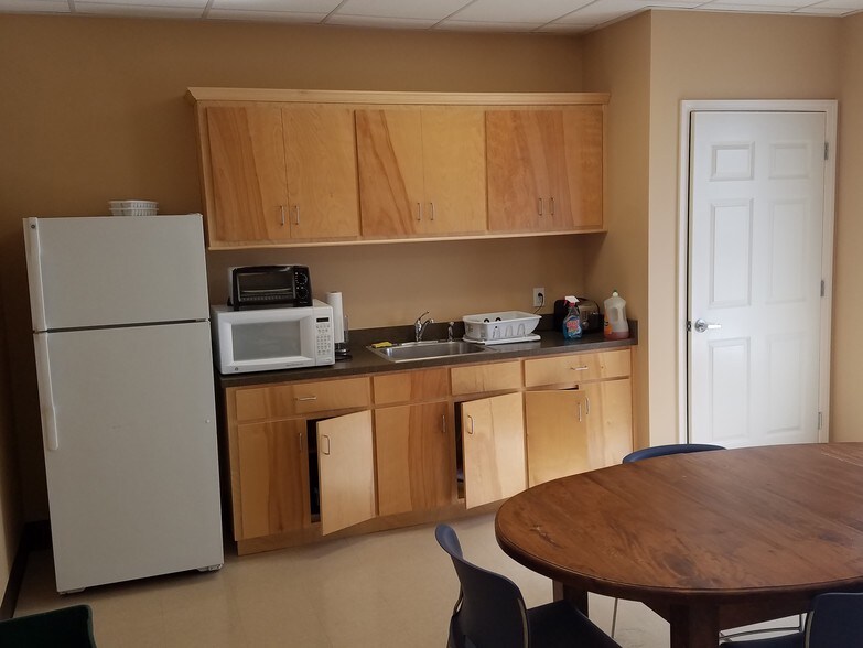 More Photos Of 2030 Wambaw Crk, Charleston Storefront Retail Office For Sale