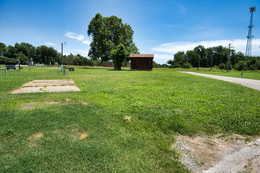 More Photos Of 400 S Front St, Noble Manufactured Housing Mobile Home Park For Sale