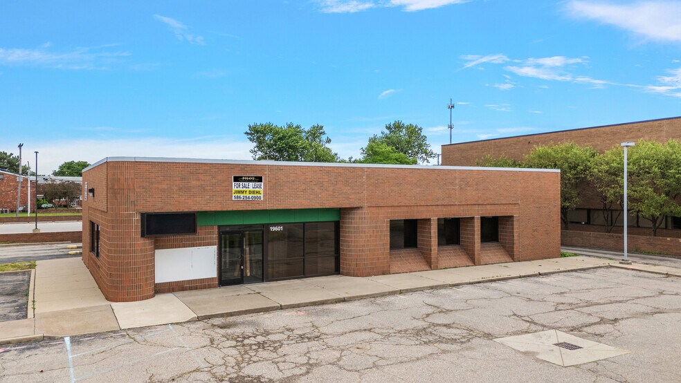 Primary Photo Of 19601 Vernier Rd, Harper Woods Bank For Lease