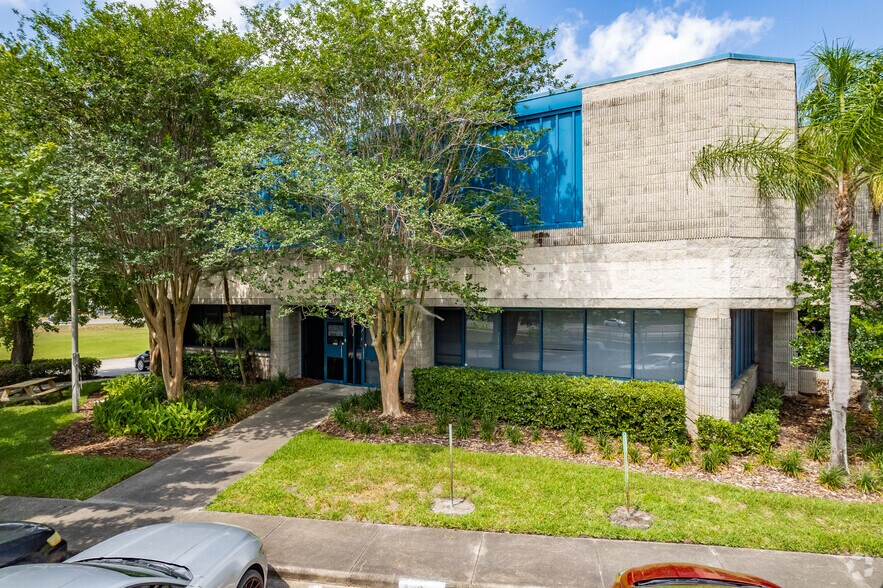 More Photos Of 8507 Benjamin Rd, Tampa Unknown For Lease