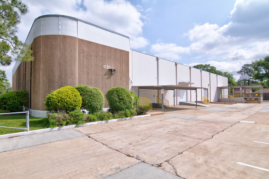 Primary Photo Of 1720 Townhurst Dr, Houston Industrial For Lease