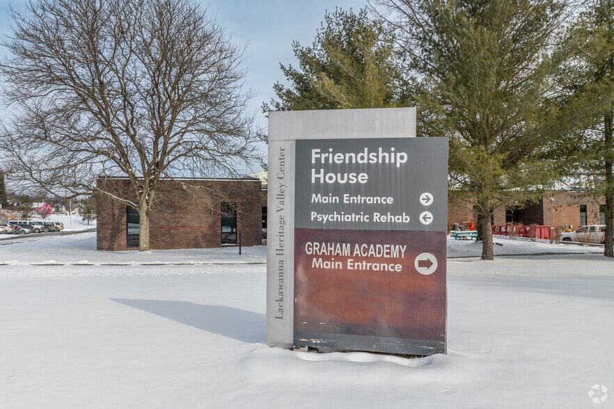 More Photos Of 1300 Old Plank Rd, Mayfield Medical For Sale