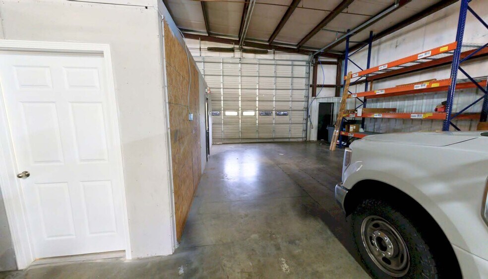 More Photos Of 2763 E Robinson Ave, Springdale Warehouse For Sale