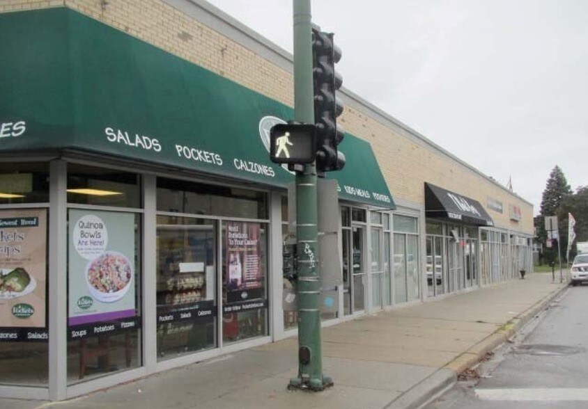 More Photos Of 2101-2117 W Touhy Ave, Chicago Storefront For Lease
