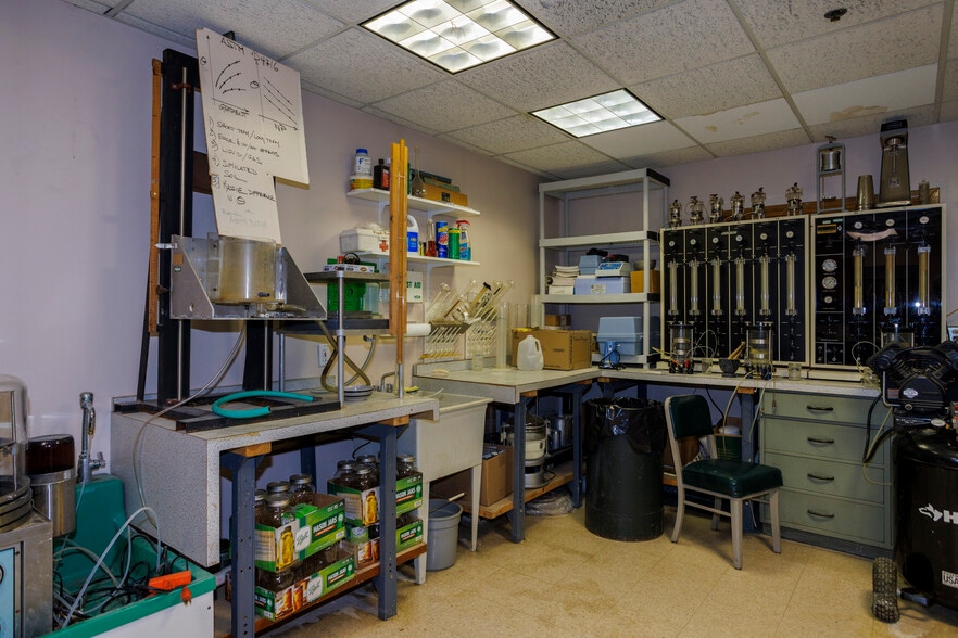 More Photos Of 475 Kedron Ave, Folsom Office For Sale