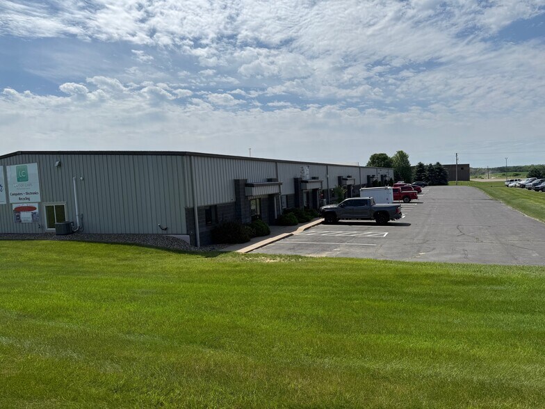 More Photos Of 201 Packer Dr, Roberts Light Manufacturing For Lease