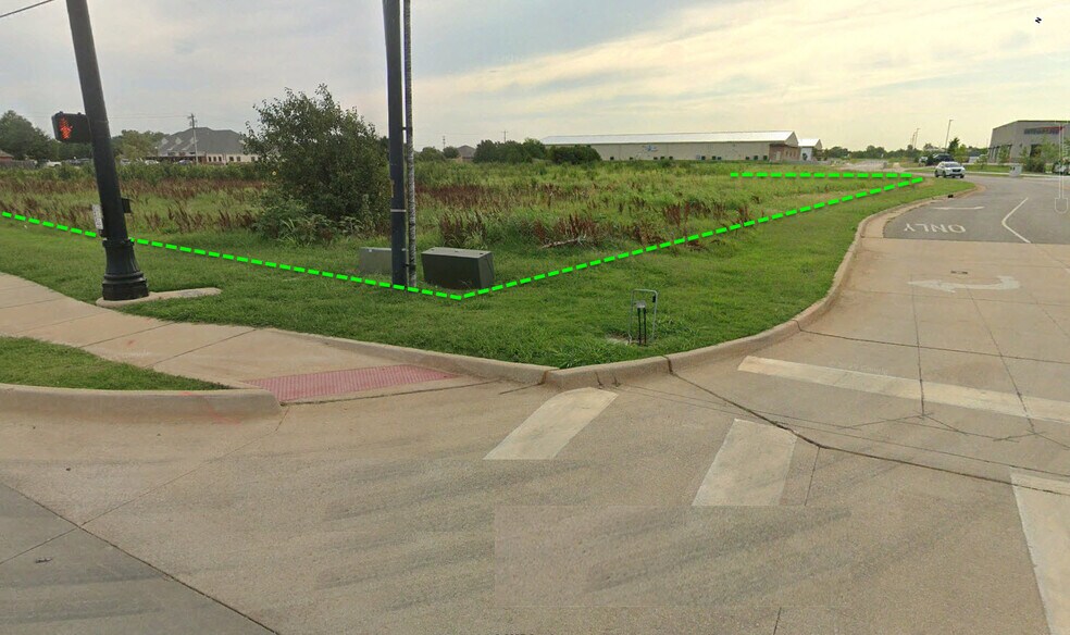 More Photos Of 2100 Kelly Ave, Edmond Land For Sale