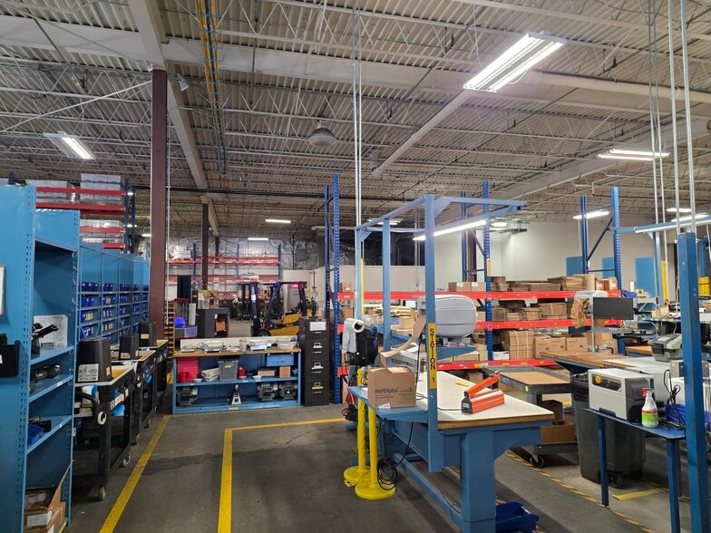 More Photos Of 300 Airport Rd, Ames Warehouse For Lease