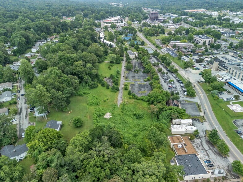 More Photos Of 203 Michigan Ave, Oak Ridge Land For Sale
