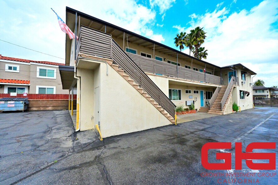 More Photos Of 31 N Parkwood Ave, Pasadena Apartments For Sale