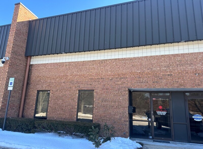 More Photos Of 152 Blades Ln, Glen Burnie Research And Development For Lease