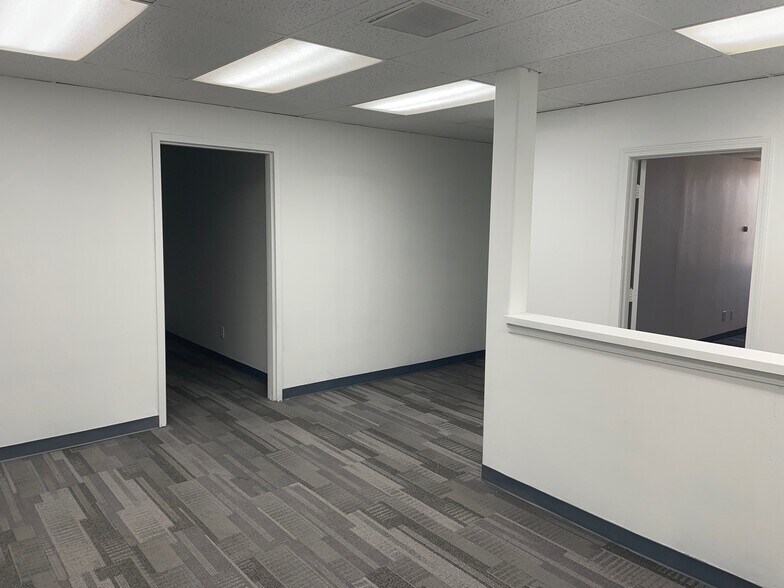 More Photos Of 12401 E 43rd St, Independence Medical For Lease