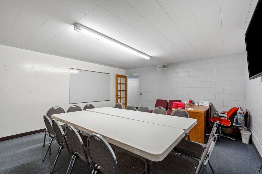 More Photos Of 6206 Lilac Dr N, Brooklyn Center Religious Facility For Sale