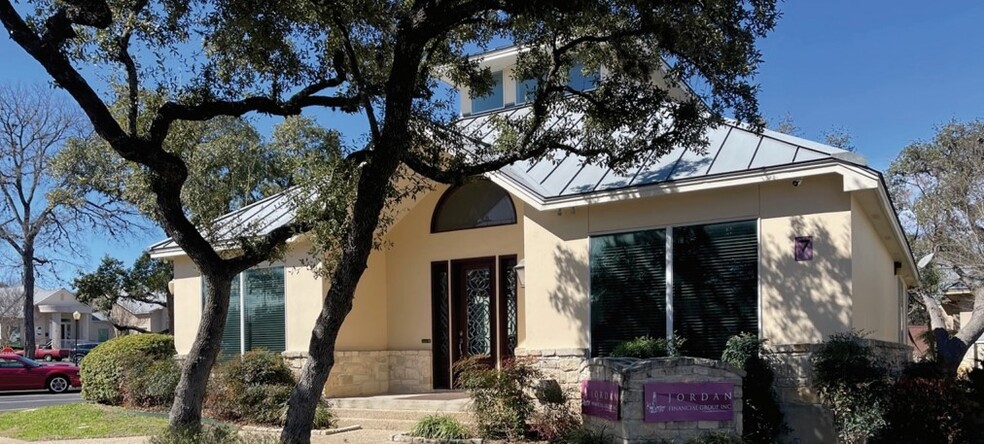 Primary Photo Of 15303 Huebner Rd, San Antonio Medical For Sale