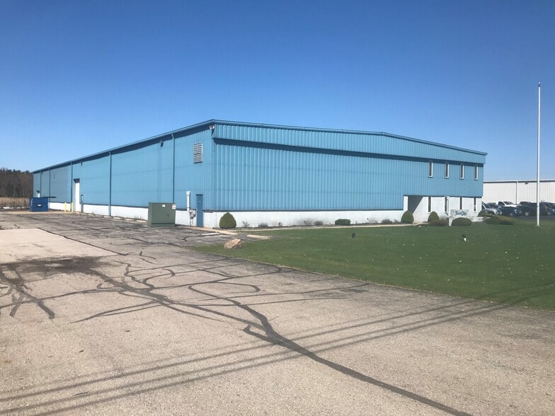 More Photos Of 429 Portage Blvd, Kent Warehouse For Sale